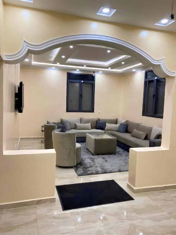 Villa Nour Al-Khalil Эс-Сувейра Экстерьер фото